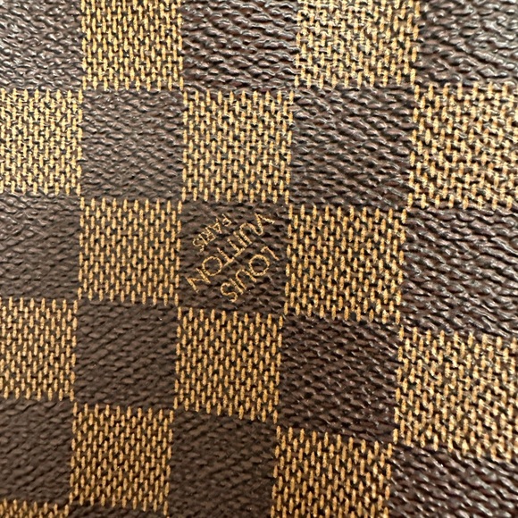 Louis Vuitton Cosmetic Pouch in Damier Ebene Pre-owned in Good Condition - Picture 4 of 7